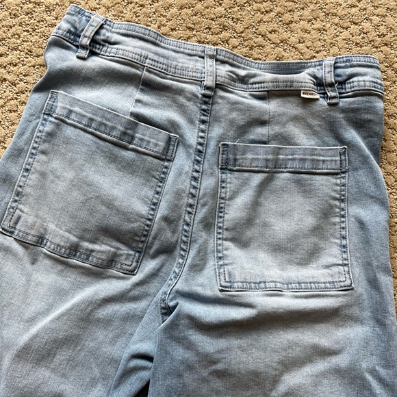 Billabong Wide Leg light wash high rise jeans - Picture 6 of 12